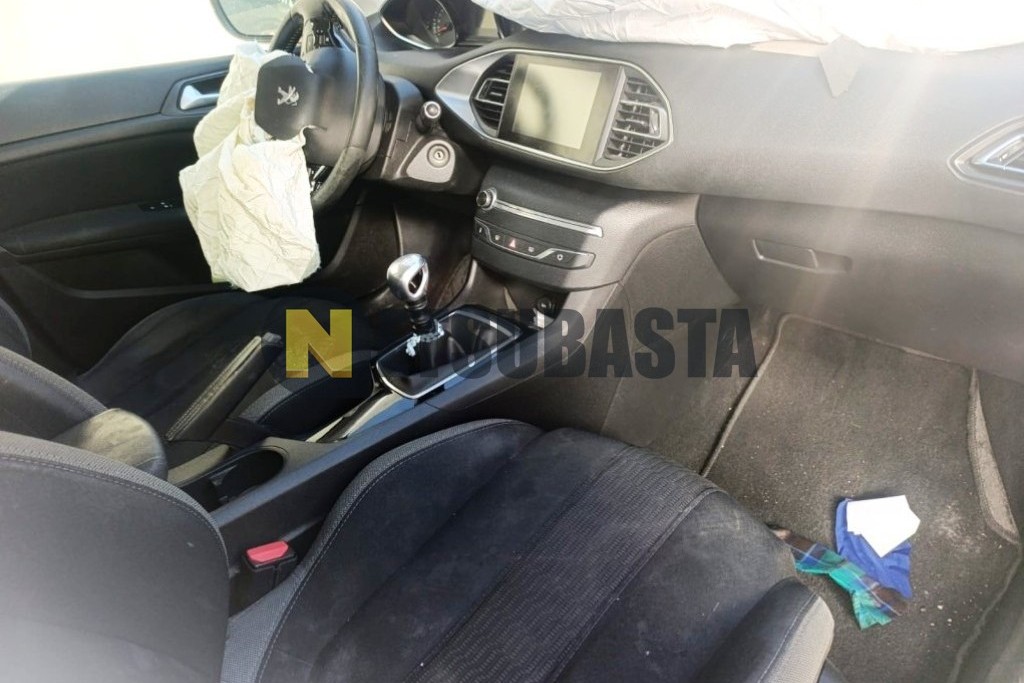 Peugeot 308 1.6 BlueHDi 2015