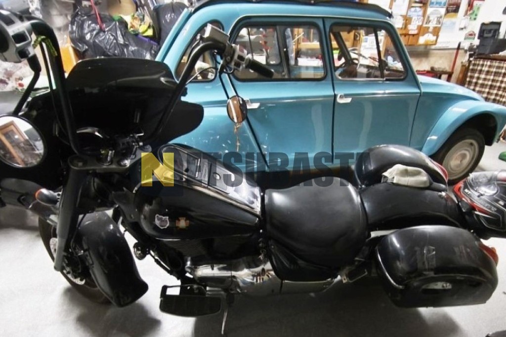 Suzuki Intruder 1500 LC 2004