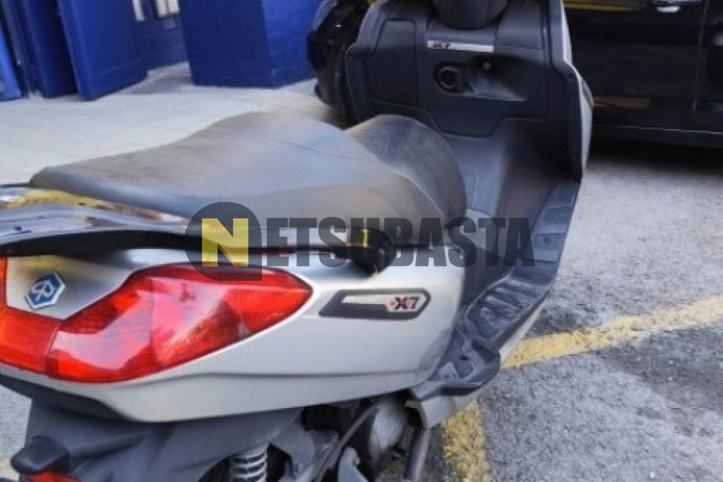 Piaggio X7 EVO 125 ie 2012