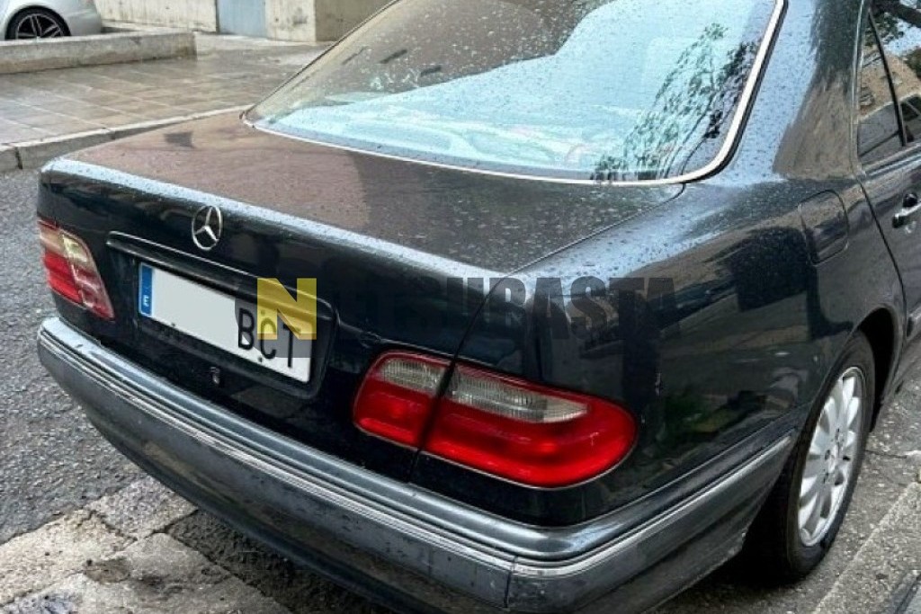 Mercedes-Benz E 240 2000