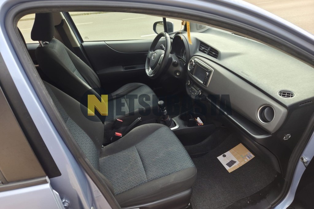 Toyota Yaris 1.3 2011
