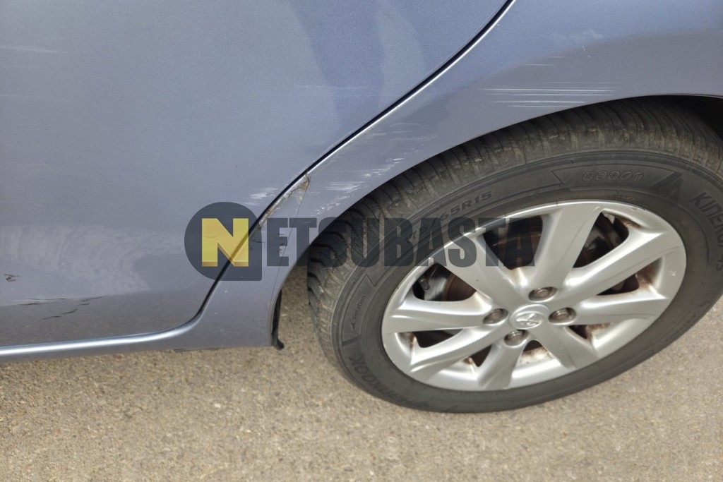 Toyota Yaris 100 2011