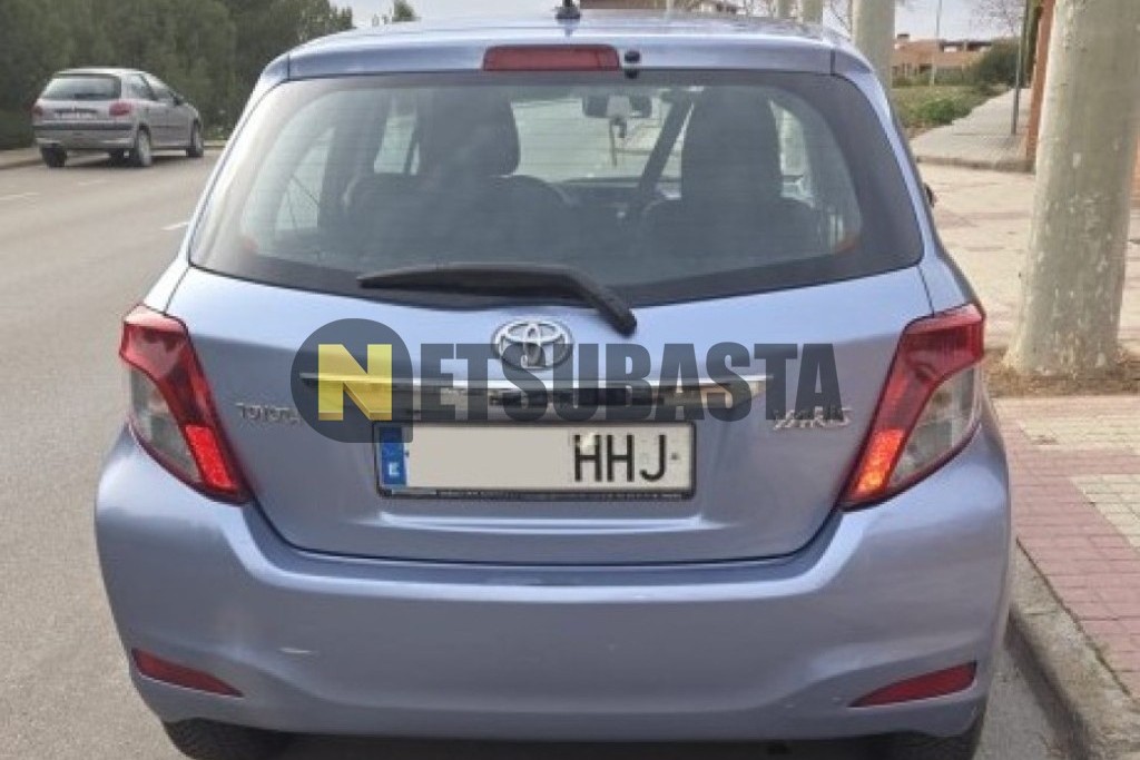 Toyota Yaris 100 2011
