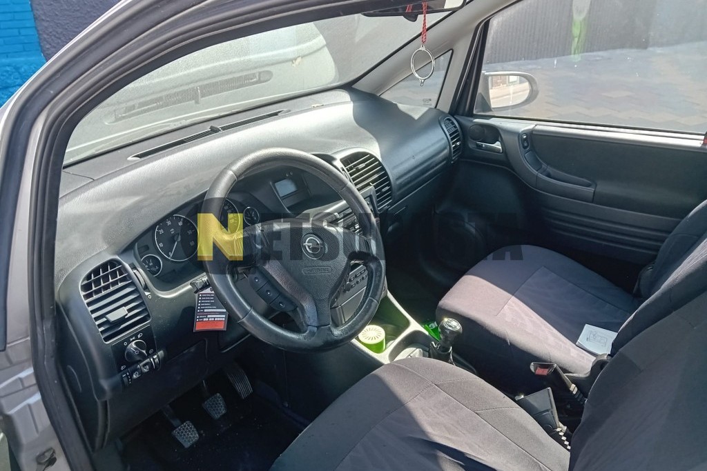 Opel Zafira 2.0 DTi 16V 2004