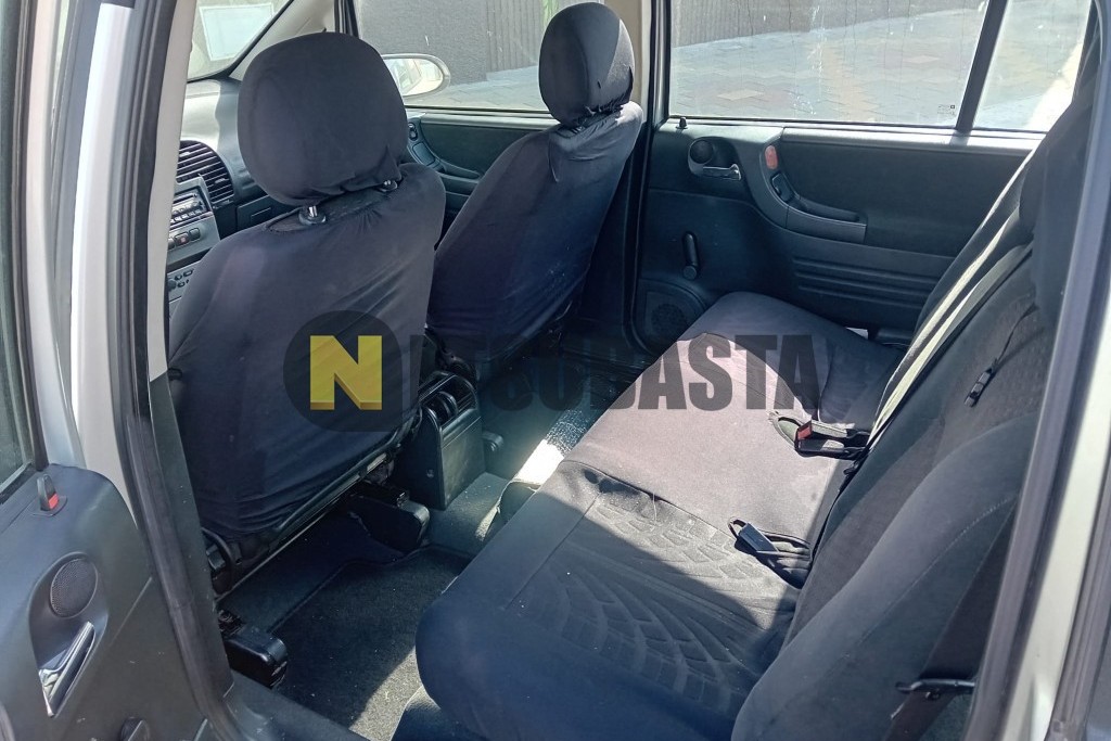 Opel Zafira 2.0 DTi 16V 2004