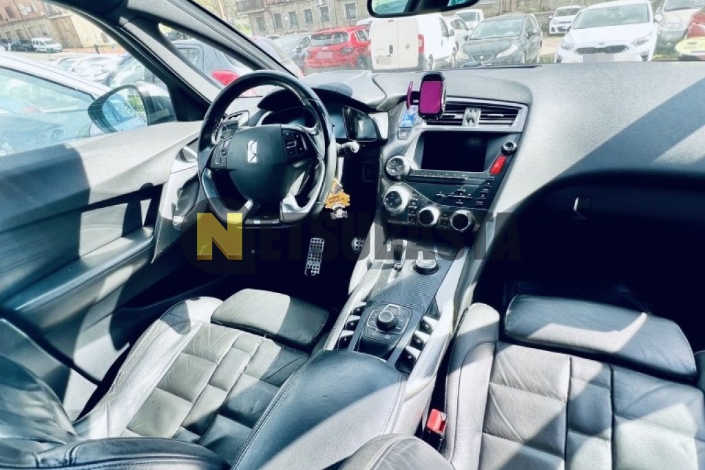 Citroën DS5 Hybrid4 2012