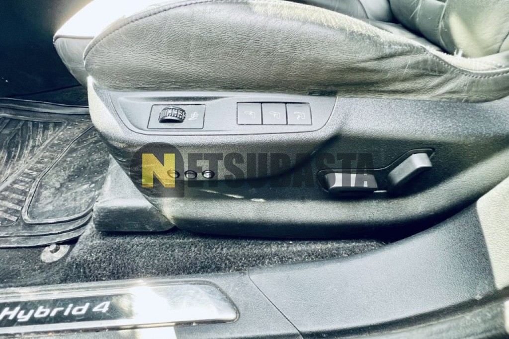 Citroën DS5 Hybrid4 2012