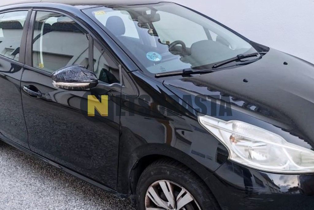 Peugeot 208 1.2 VTi PureTech 2012
