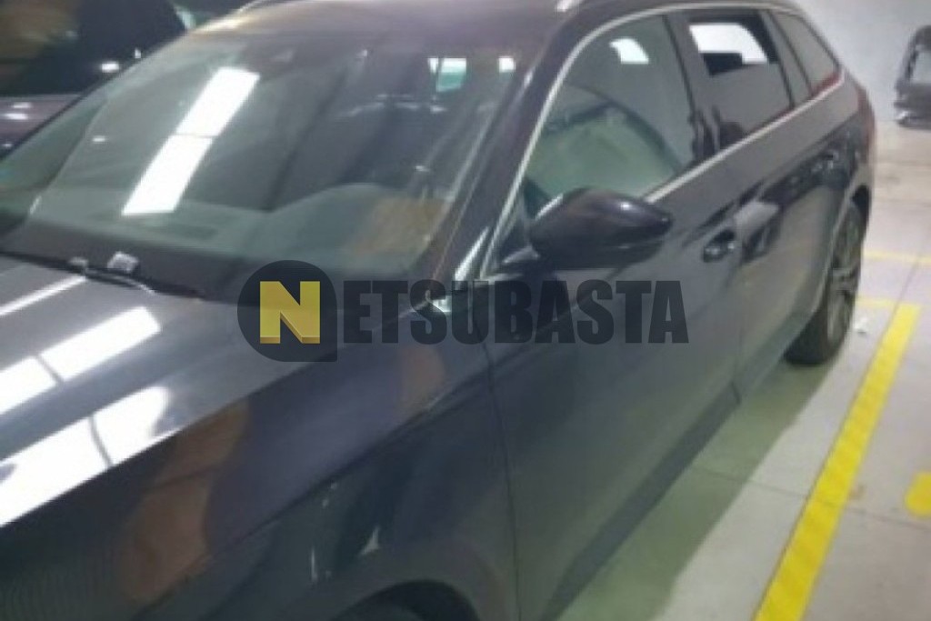 Skoda Superb Combi 2.0 TDI DSG 2021