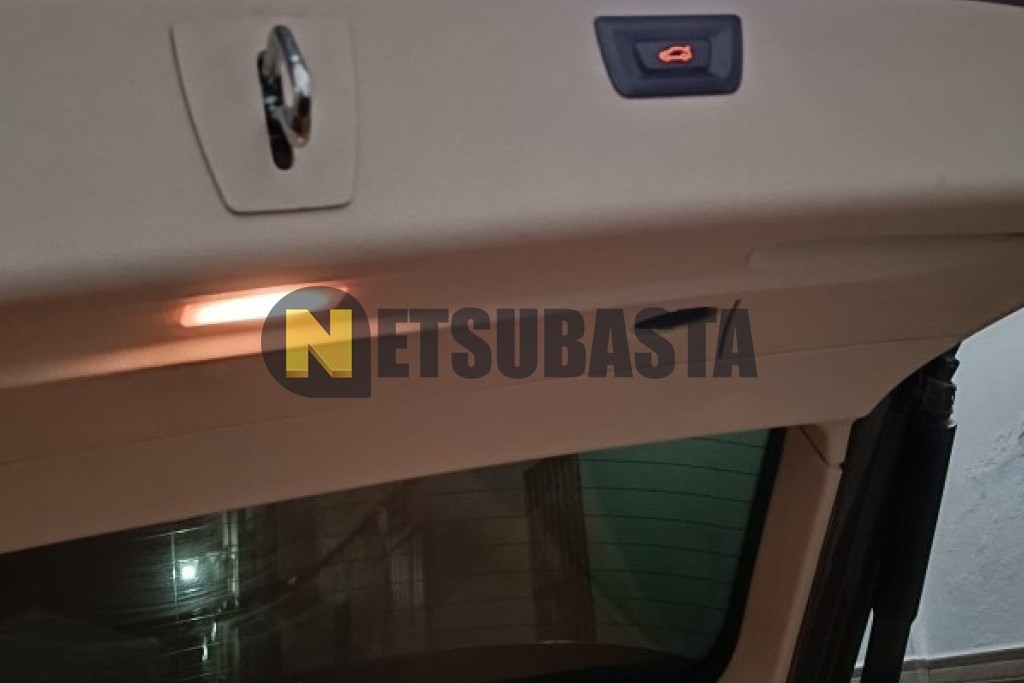 Bmw 318d Touring 2013