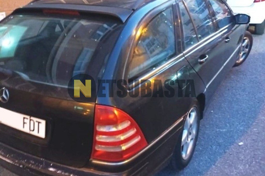 Mercedes-Benz C 200 CDI Familiar Aut. 2003