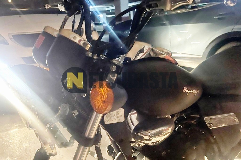 Keeway Superlight 125 2012