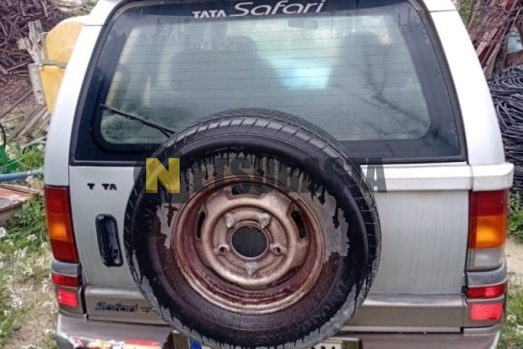 Tata Safari EX 2.0 4x2 2002