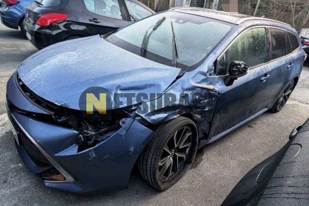 Toyota Corolla hybrid Touring Sports 180H 2019