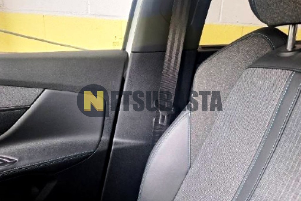 Peugeot 5008 1.5 BlueHDi EAT8 2023