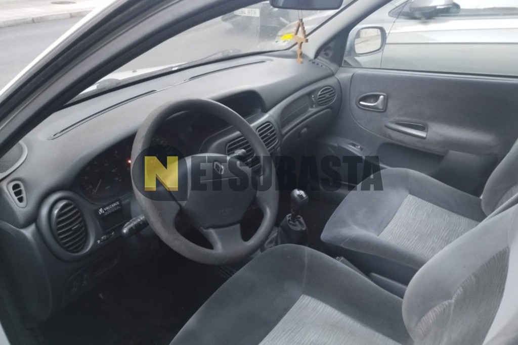 Renault Megane 1.4 16v 2002
