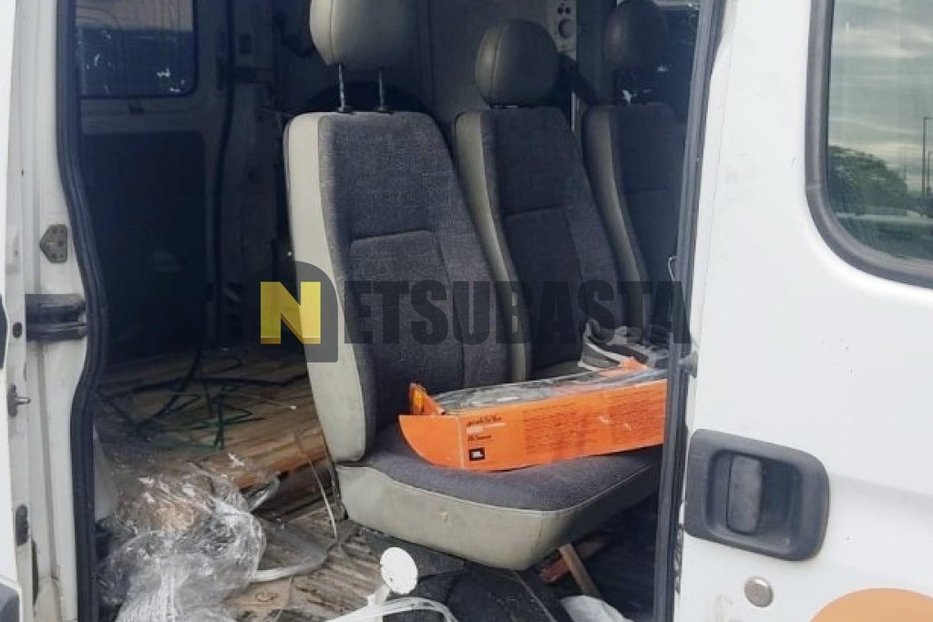 Nissan Interstar 2.5dCi 2005