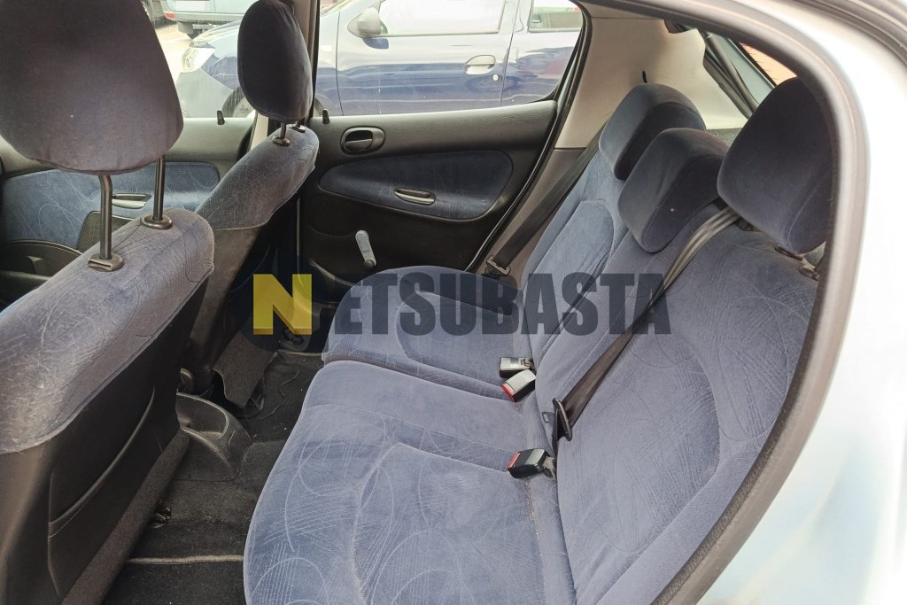 Peugeot 206 2.0 HDi 2001