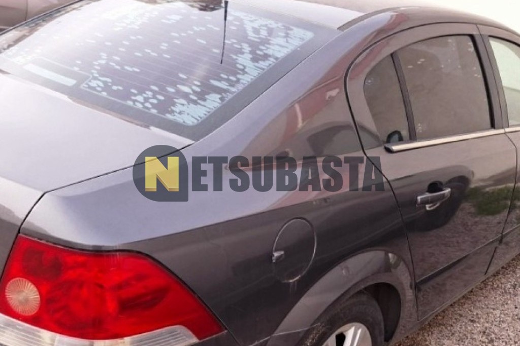 Opel Astra Sedán 1.7 CDTi 2010