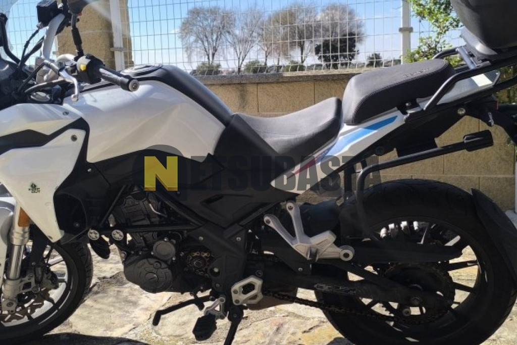 Benelli Leoncino 250 2020