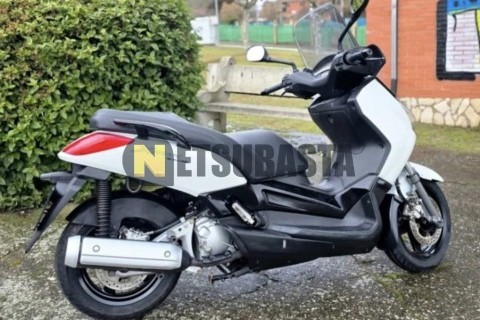 Benelli Leoncino 250 2020