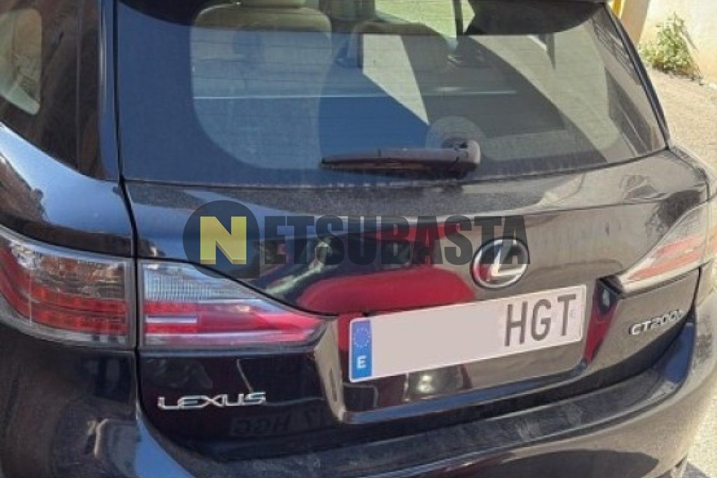 Lexus CT 200h 2011