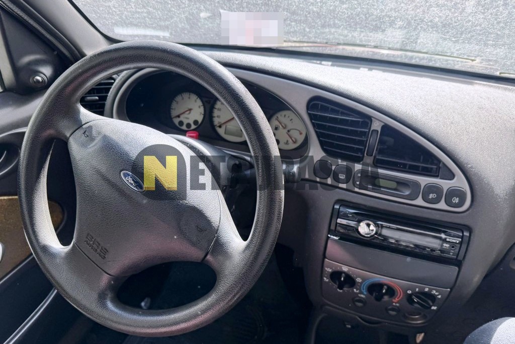Ford Fiesta 1.3 EFI 2002