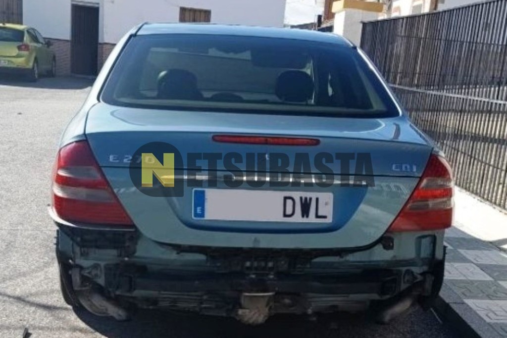 Mercedes-Benz E 270 CDI 2003