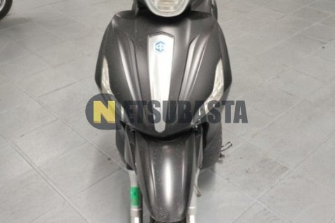 Piaggio SuperHexagon GTX 250 2003