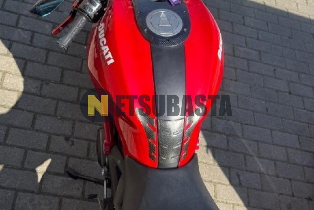 Ducati MONSTER 696 2010