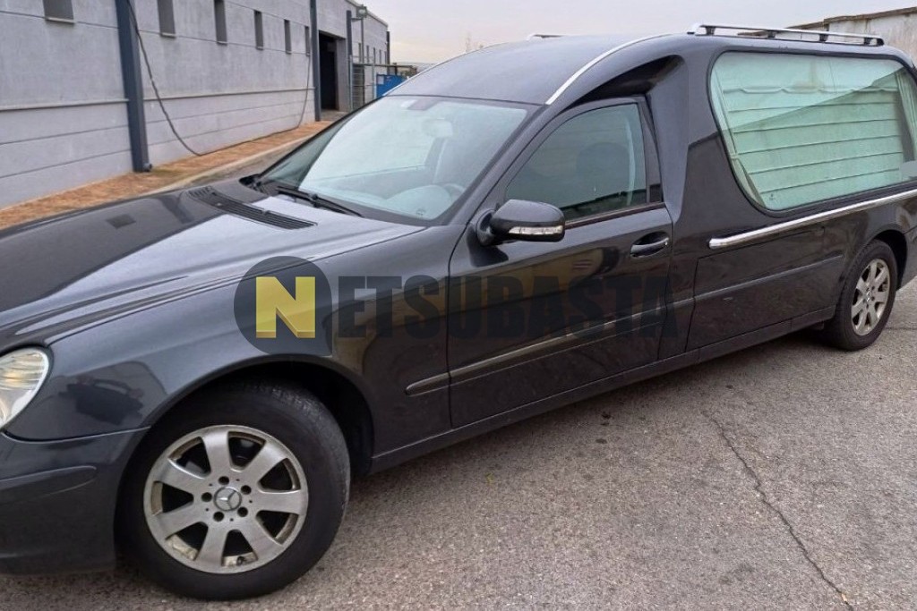 Mercedes-Benz E 220 CDI Aut. (Fúnebre) 2006
