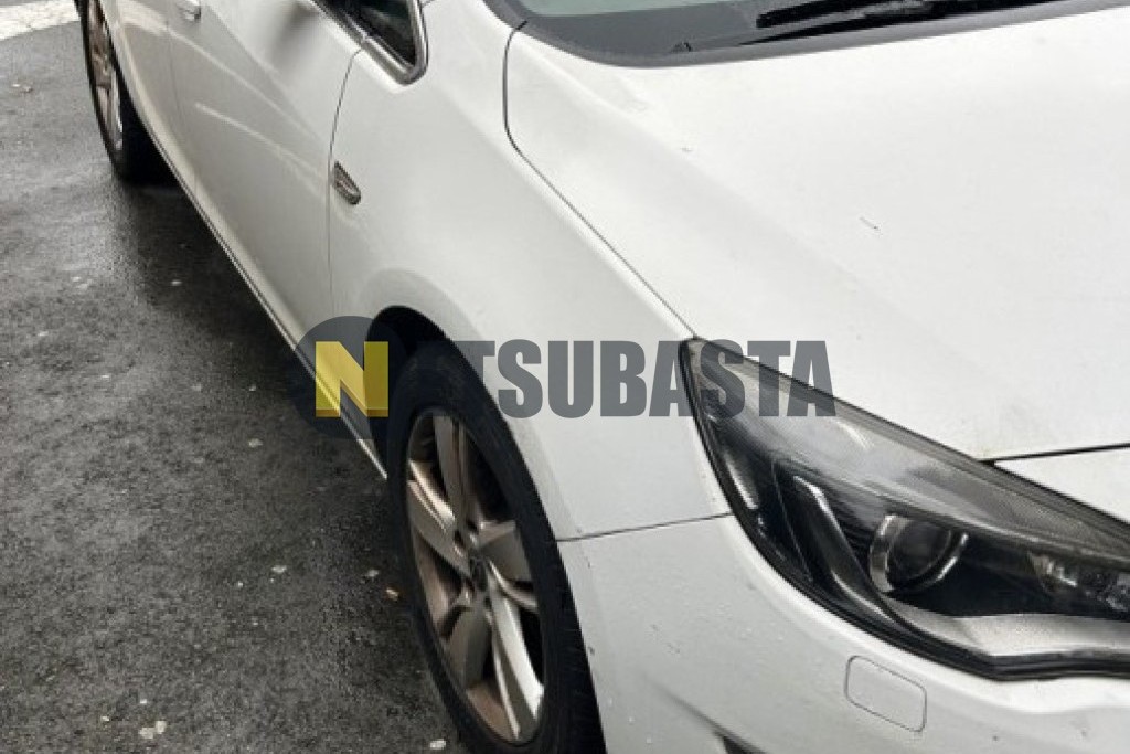 Opel Astra 1.7 CDTI 2013