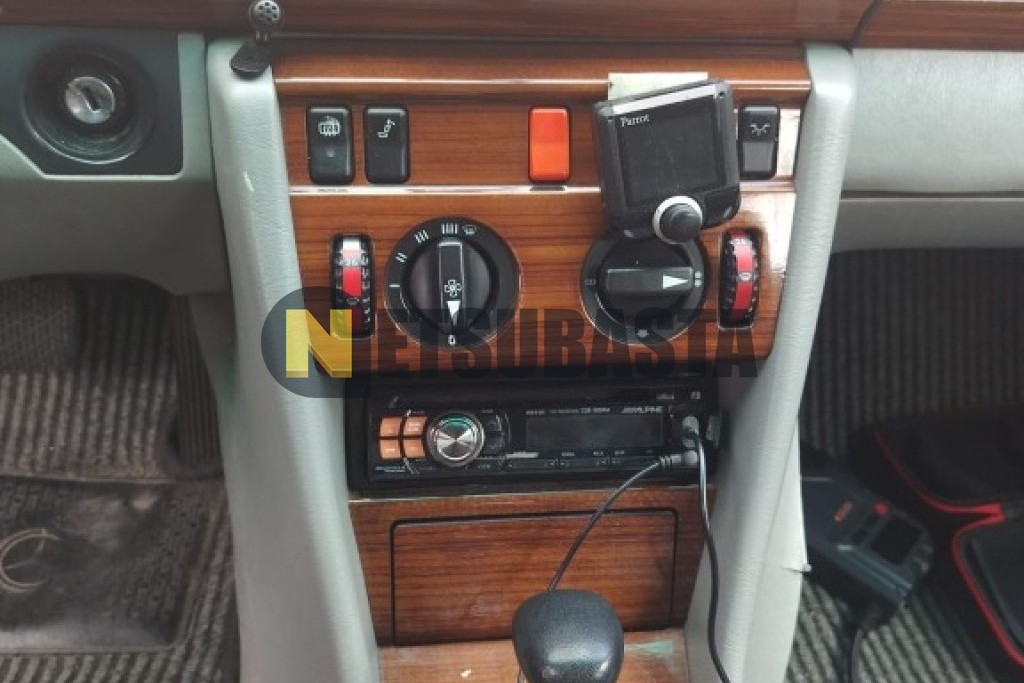 Mercedes-Benz 300D Aut. 1991