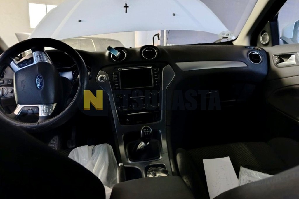 Ford Mondeo 1.6 EcoBoost 2011