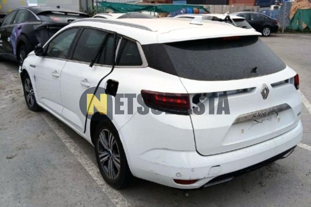 Renault Megane Sport Tourer E-TECH Híbrido enchufable 2021