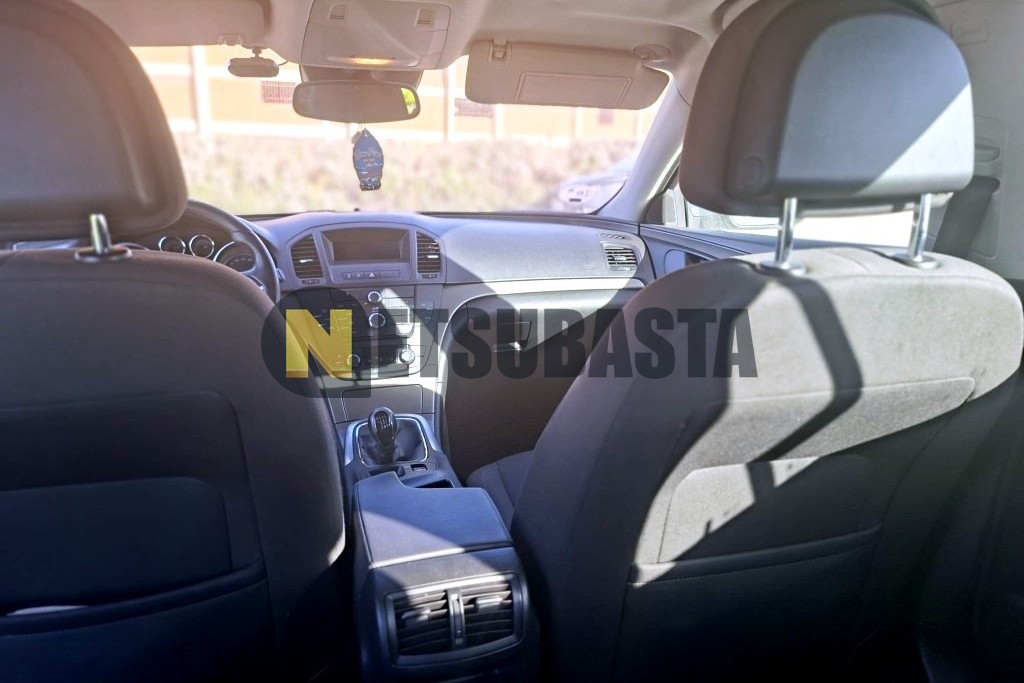 Opel Insignia Sports Tourer 2.0 CDTI 2011