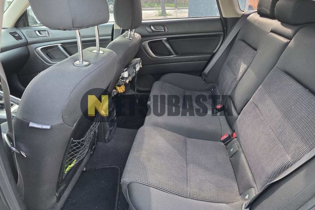 Subaru Outback 2.5i 2005