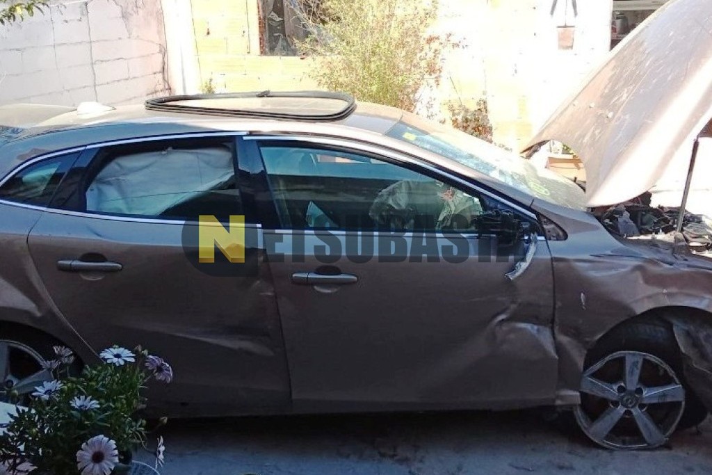 Volvo V40 D2 Aut. 2014