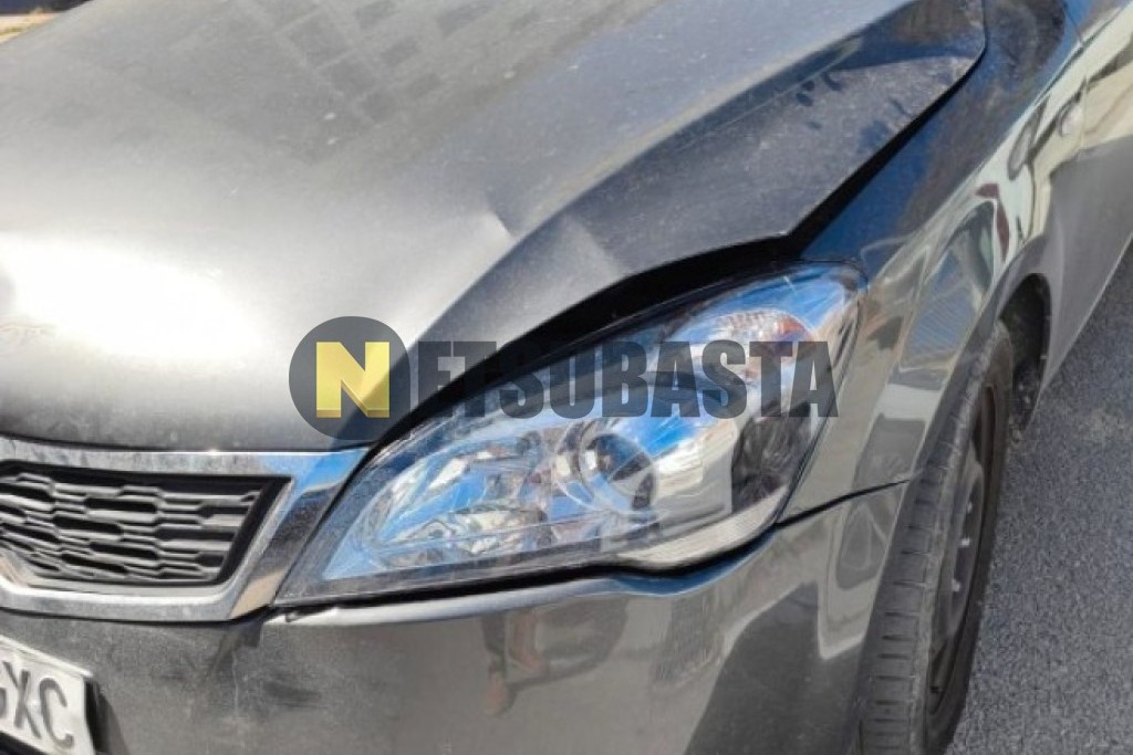 Kia ceed 1.6 CRDi 2010