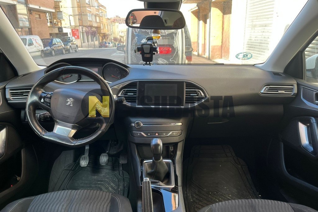 Peugeot 308 1.2 Puretech 2014