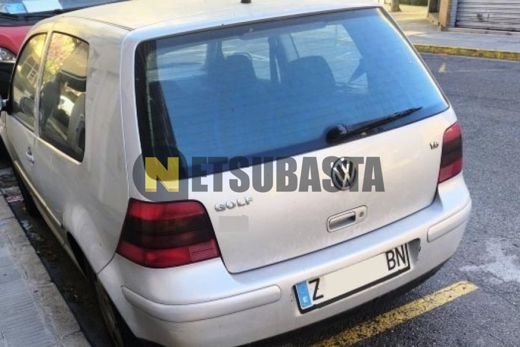 Volkswagen Golf 1.6 1999