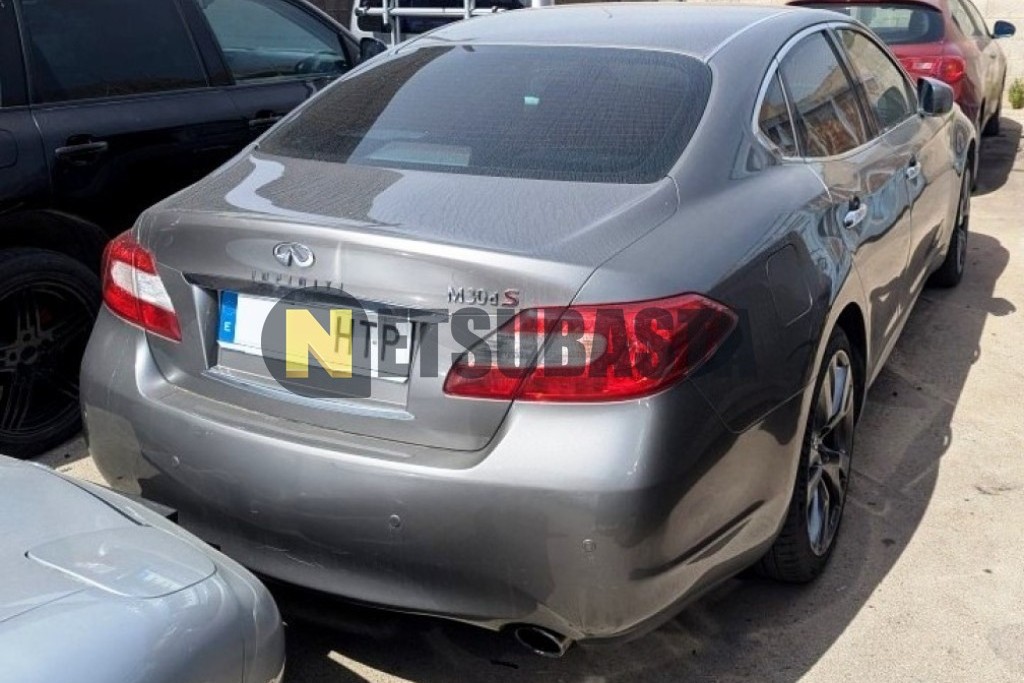Infiniti M30d S 2013