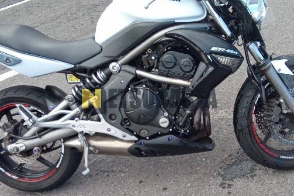 Kawasaki 650 ERN 2009