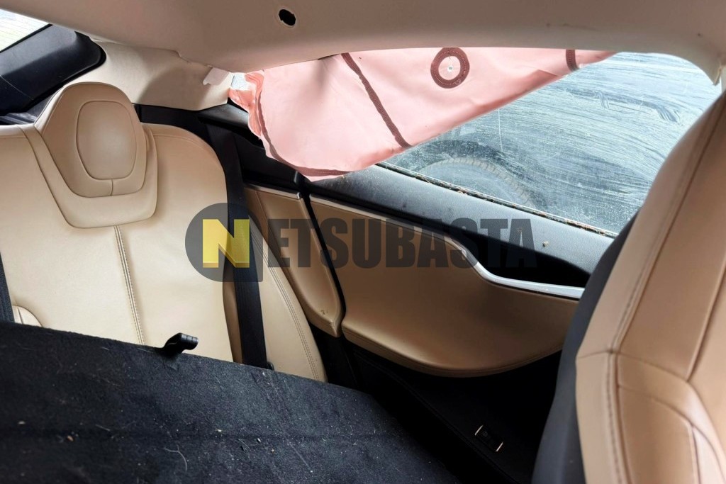 Tesla Model S 60 kWh 2014