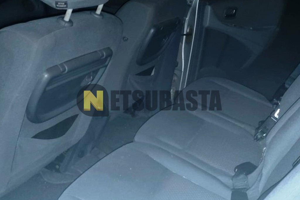 Nissan Almera Tino 2.2 dCi 2004