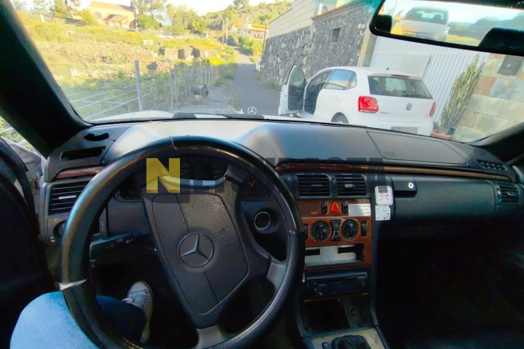 Mercedes-Benz E 250D 1998