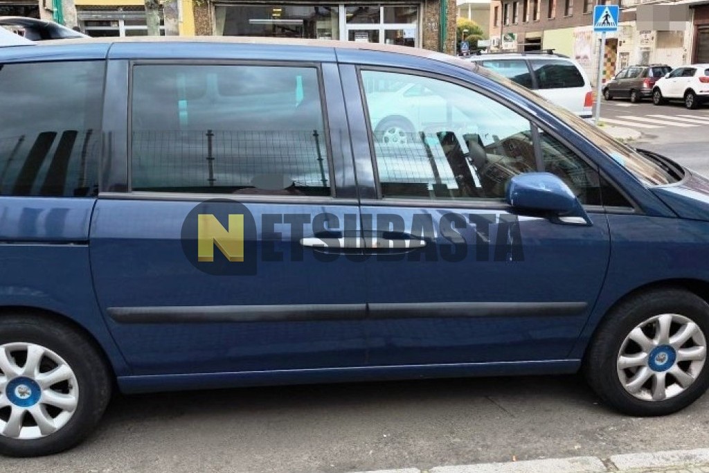 Peugeot 807 2.2i 2005