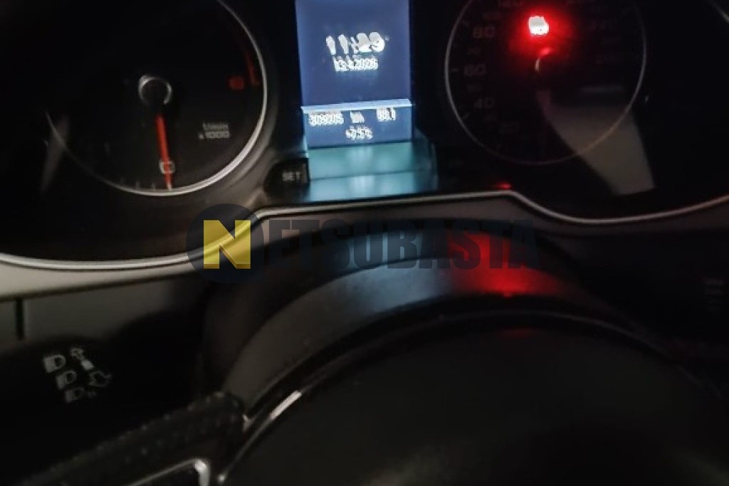 Audi A4 Avant 2.0 TDI quattro S tronic 2013