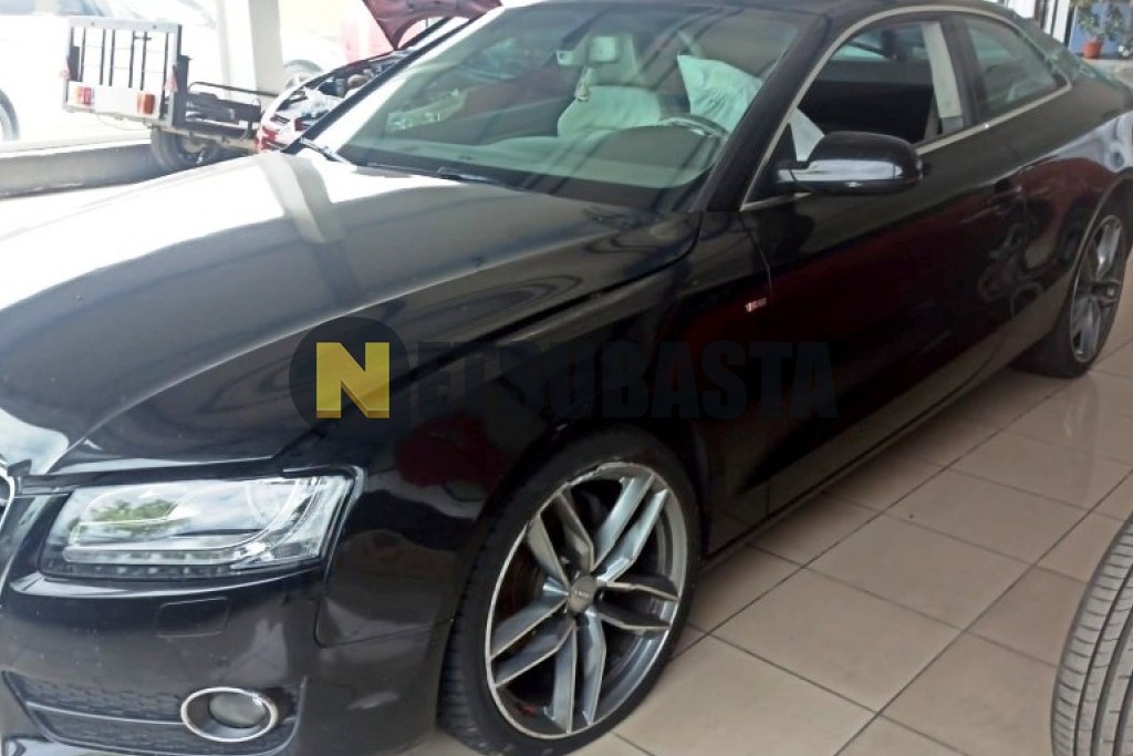 Audi A5 Coupe 2.7 TDI multitronic DPF 2011