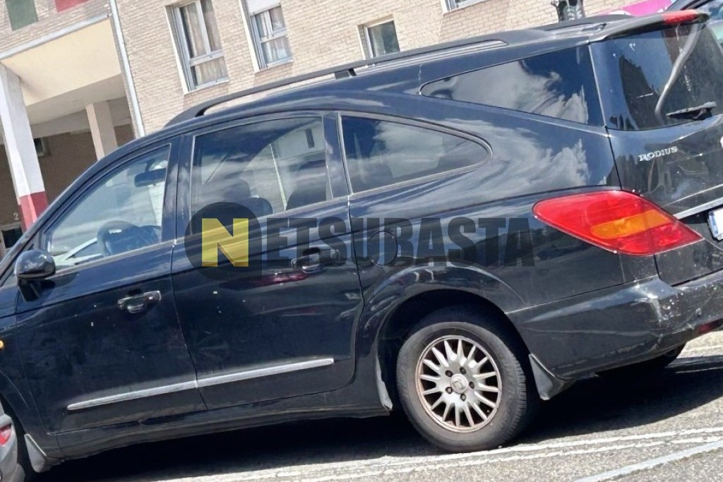 SsangYong Rodius 2.7 Xdi 2009